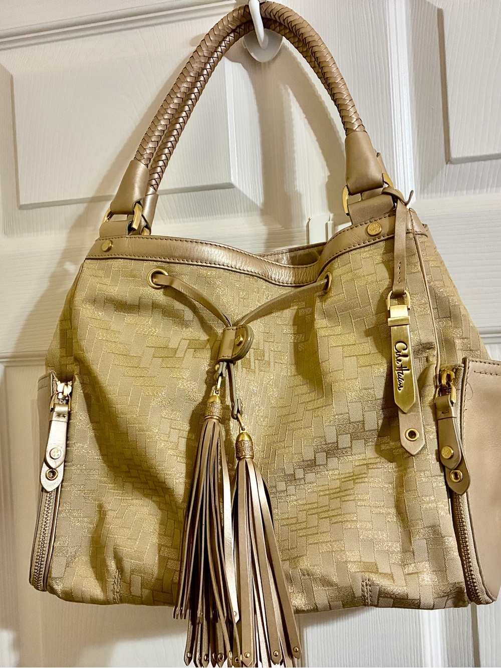 COLE HAHN fantastic, Gold Metallic Tassel Shoulder Bag